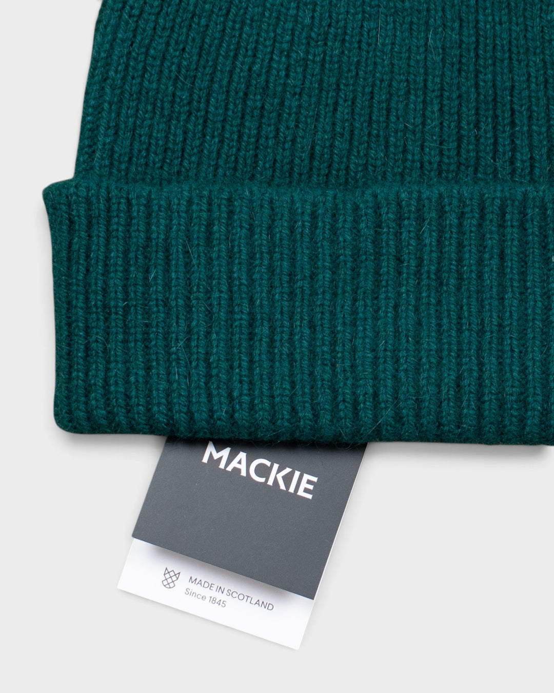 Bonnet Mackie Barra Hat Spruce, détail du revers
