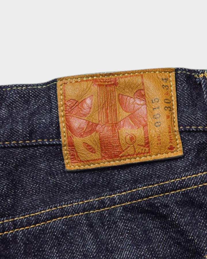 Jean Omoto Denim 0615 13.5oz Relax Fit One Wash Indigo - détail patch en cuir