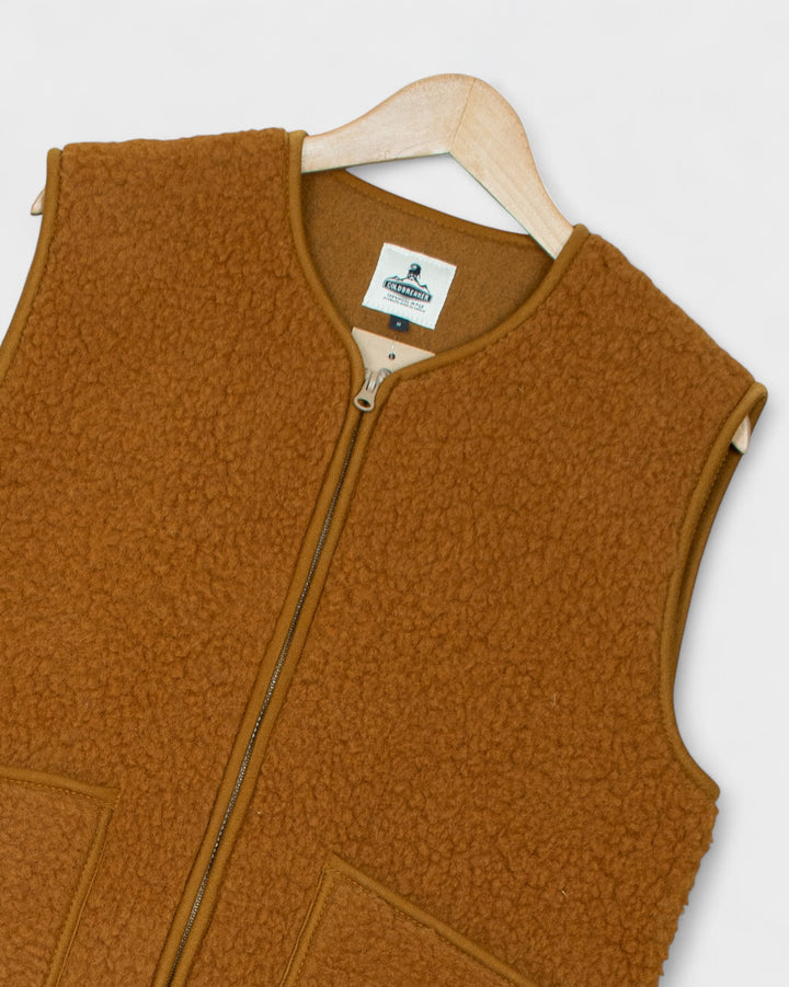 Pepitco Vest Carmel