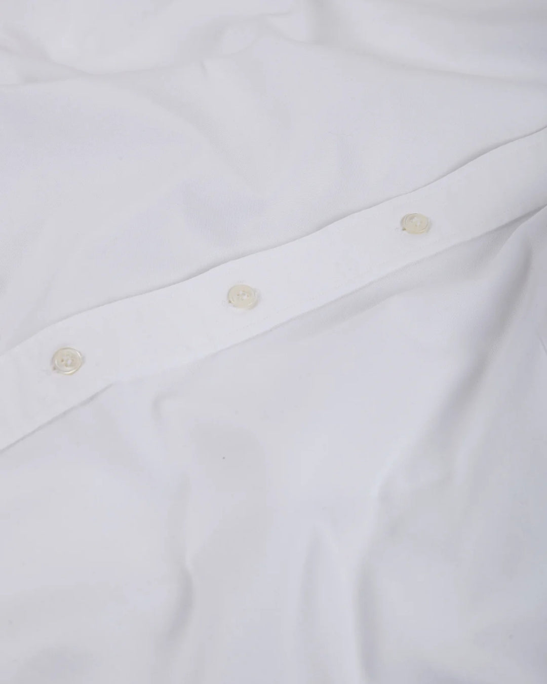 Unfeigned Long Sleeve Baggy Shirt Washed Oxford White, vue détail de la fermeture