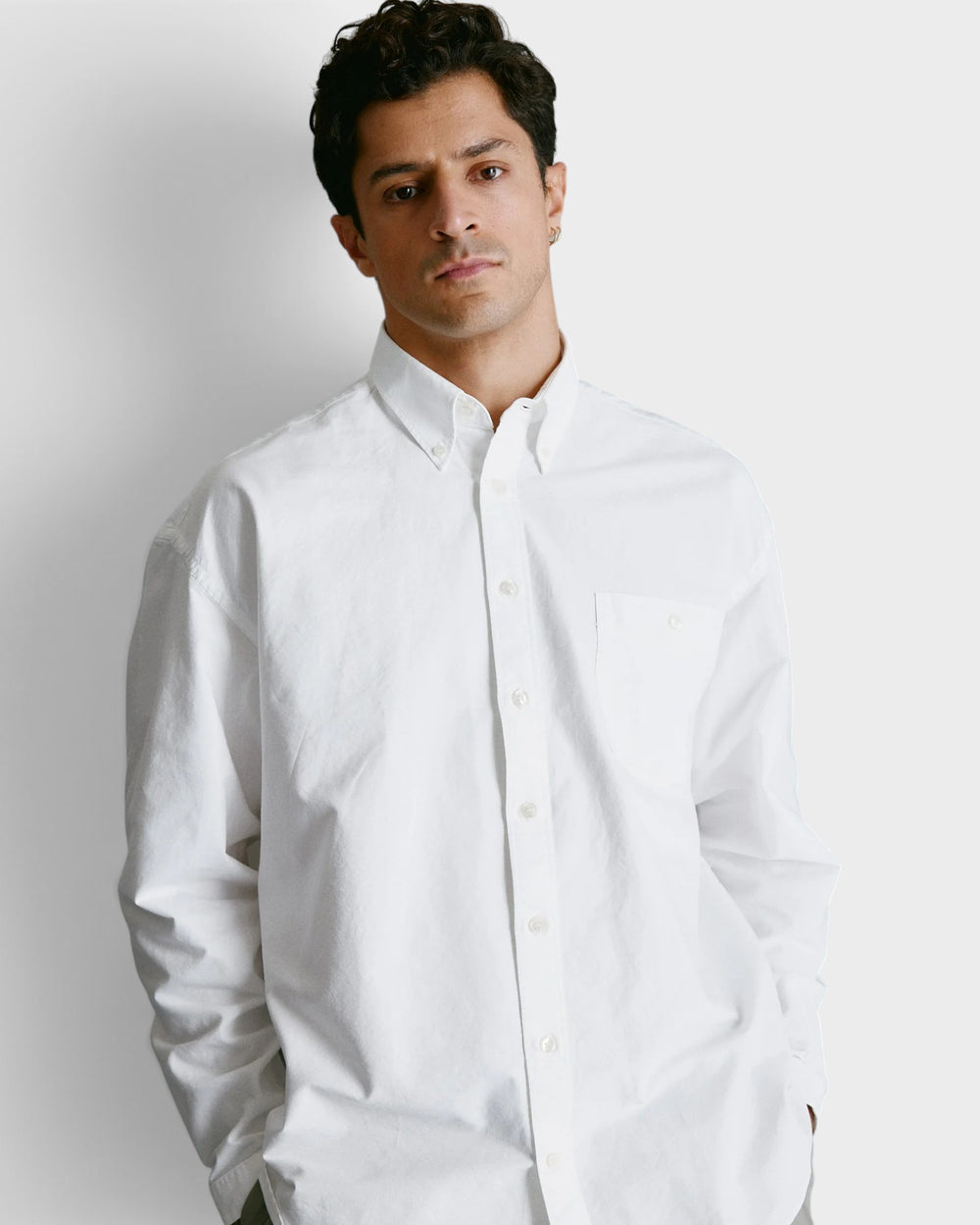 Unfeigned Long Sleeve Baggy Shirt Washed Oxford White, vue portée de face