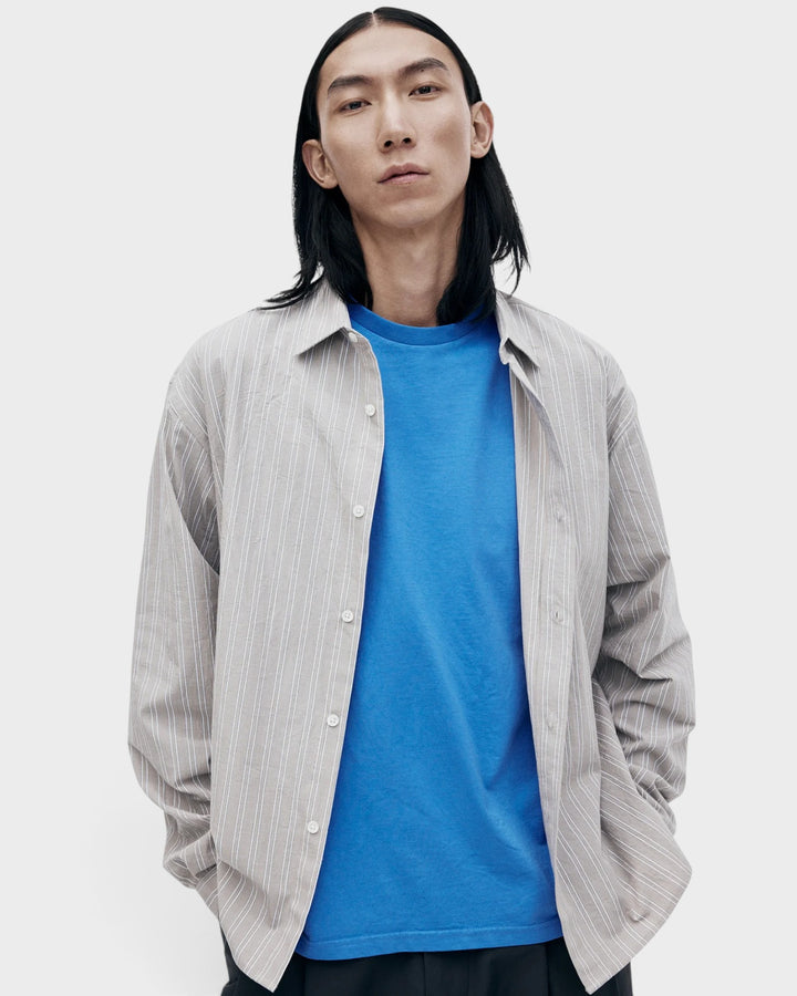 Unfeigned Long Sleeve Baggy Shirt Organic Cotton Brown and White Stripes, vue portée de face
