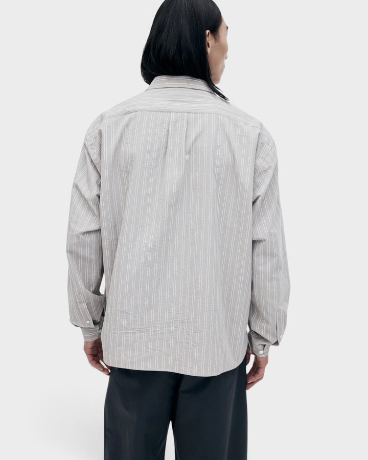 Unfeigned Long Sleeve Baggy Shirt Organic Cotton Brown and White Stripes, vue portée de dos